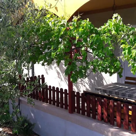 Country House Mia منزل ريفي
