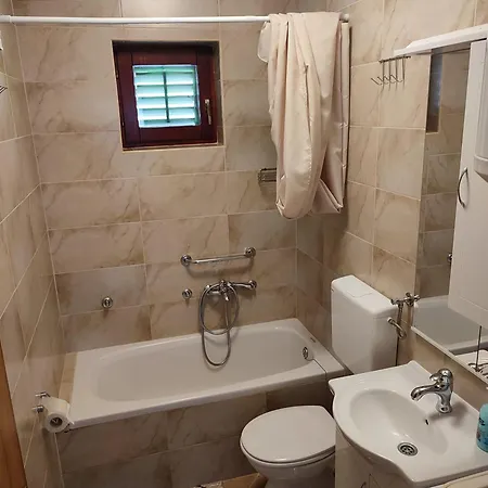 Country House Mia Gospodarstwo wiejskie Starigrad Paklenica