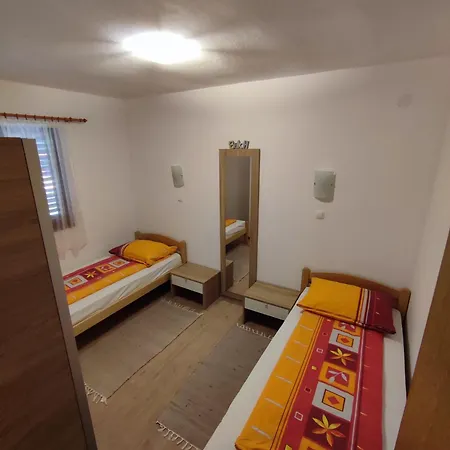Country House Mia Gospodarstwo wiejskie Starigrad Paklenica